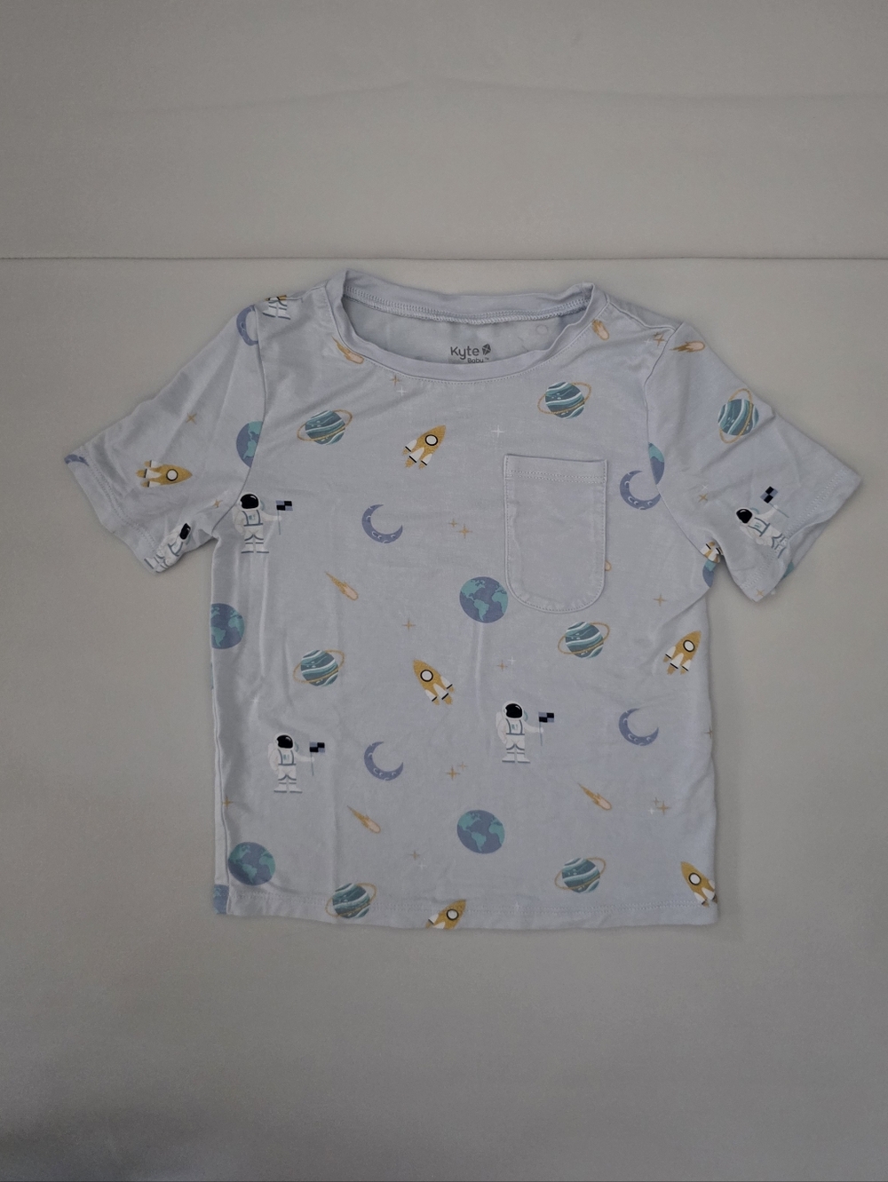 NWOT Kyte Baby Toddler Crew Neck Tee in Ice Space Short Sleeves Size 5T